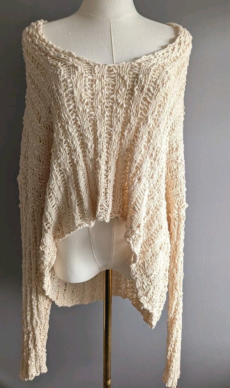 Free People Knit Crochet Sweater L Cream Oversized Hi Low Boho Pullover Slouchy